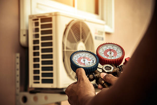 Professional Hvac technician working in West New York, NJ